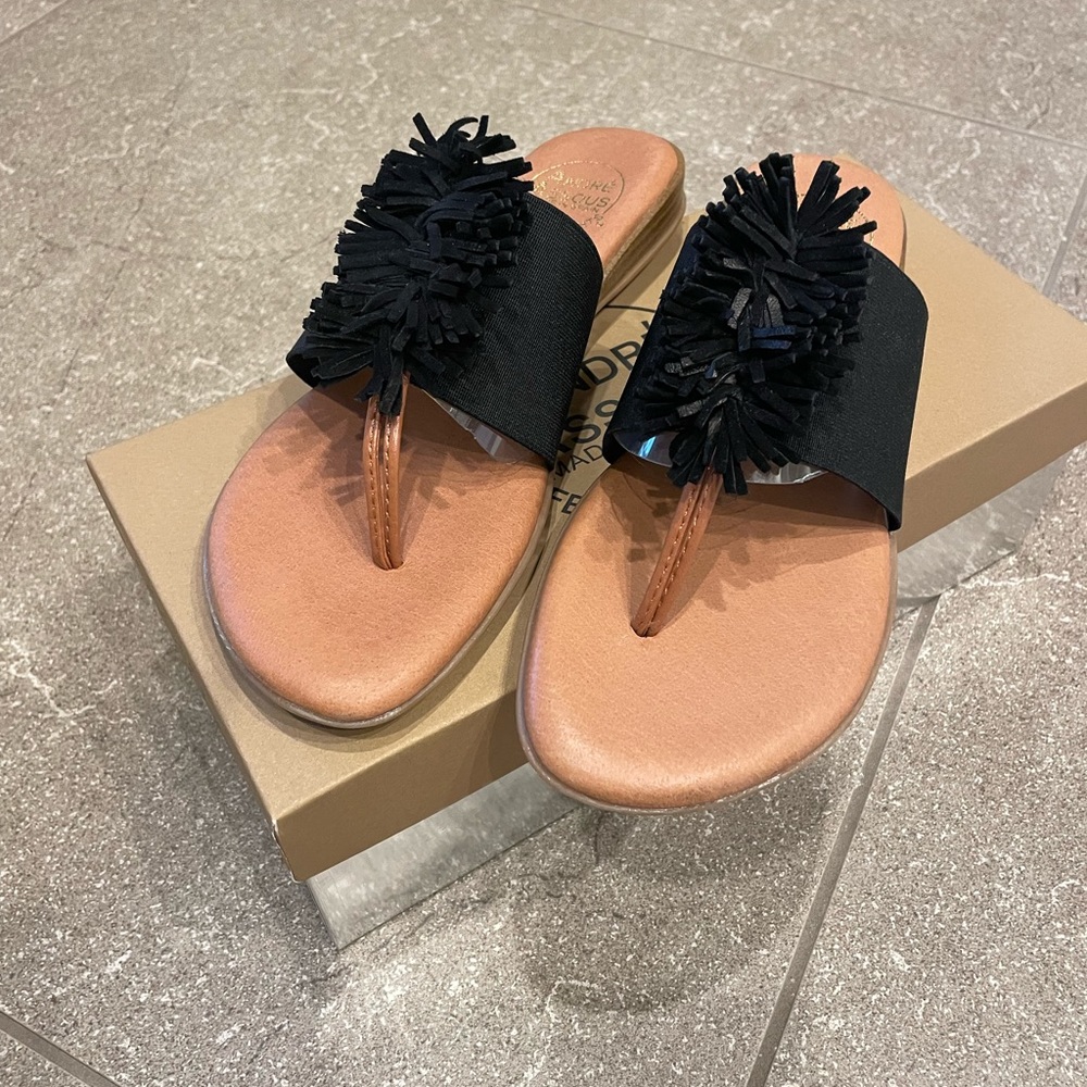 Brand new Andre Assous womens sandals